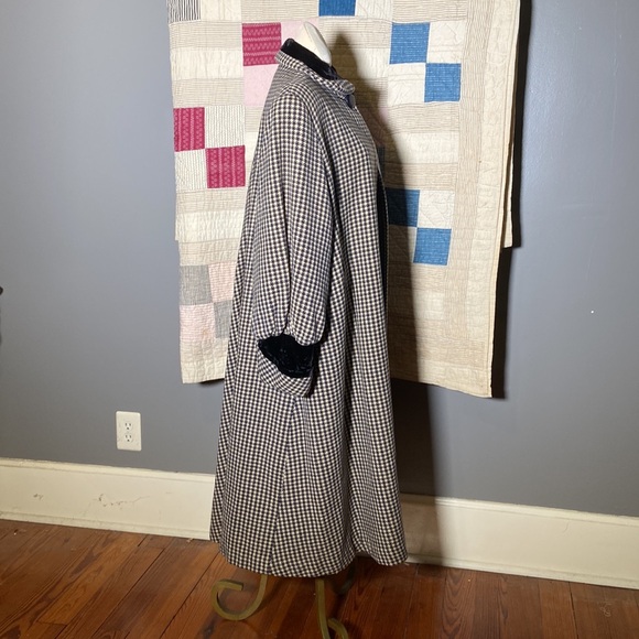 Vintage Houndstooth Wool Coat - Picture 4 of 10